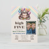 5歳の誕生日パーティーの双子mapacheテーマ写真 案内状 (スタンド正面)