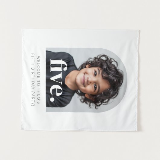 5歳の誕生日 5つのアーチ型写真ウェルカムサイン タペストリー (正面(横))