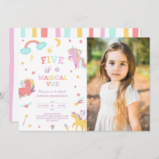 5歳の魔法のユニコーン誕生日写真 招待状 (正面/裏面)