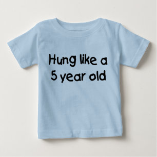 5歳児のようにつるされる ベビーTシャツ
