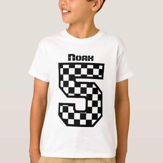 5歳児の名前V02Mの第5誕生日のチェッカー Tシャツ (正面)