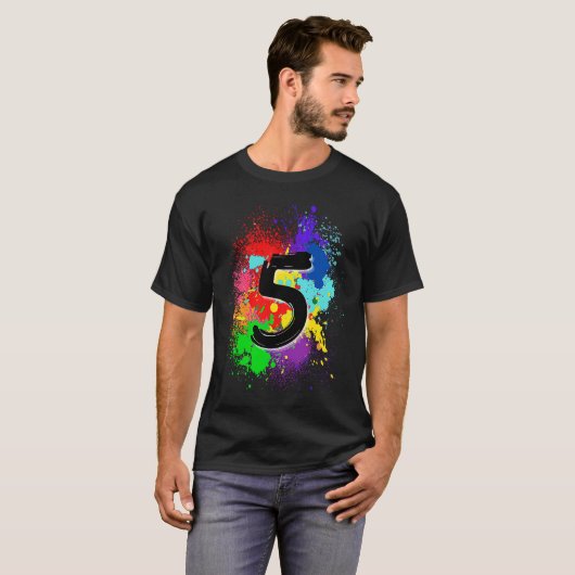 5番目の誕生日絵を描(ばちゃばちゃ)跳ねる番号5 Tシャツ (正面フル)