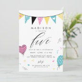 5番目の誕生日 |かわいいドードル誕生日パーティー 招待状 (スタンド正面)