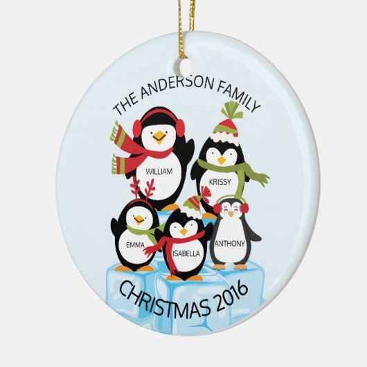 5羽のペンギンのクリスマスのかわいくパーソナライズな系列 セラミックオーナメント (左)