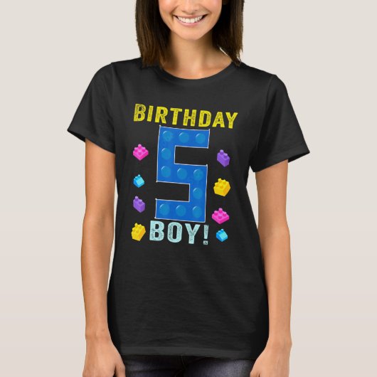 5誕生日5歳ブロック建物少年 Tシャツ (正面)