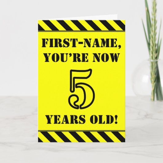 5誕生日:おもしろいステンシルスタイル文字、名前をカスタムする カード (正面)