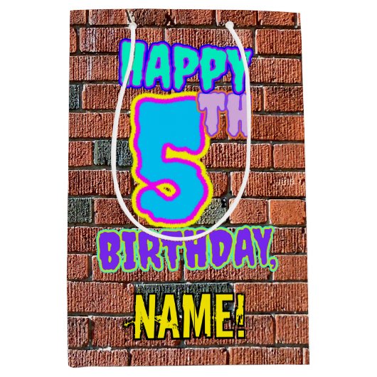 5誕生日:おもしろい、アーバングラフィティインスパイアルック ミディアムペーパーバッグ (正面)