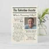50おもしろい新聞を回す誕生日 招待状 (スタンド正面)