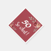 50だから何おもしろいレッドローズフローラ50誕生日 スタンダードカクテルナプキン (角)