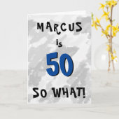 50だから何おもしろい引用文と名前ブルー50誕生日 カード (黄色い花)