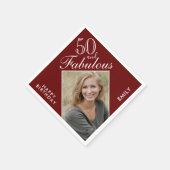 50と素晴らしいダークレッド写真50誕生日 スタンダードカクテルナプキン (角)