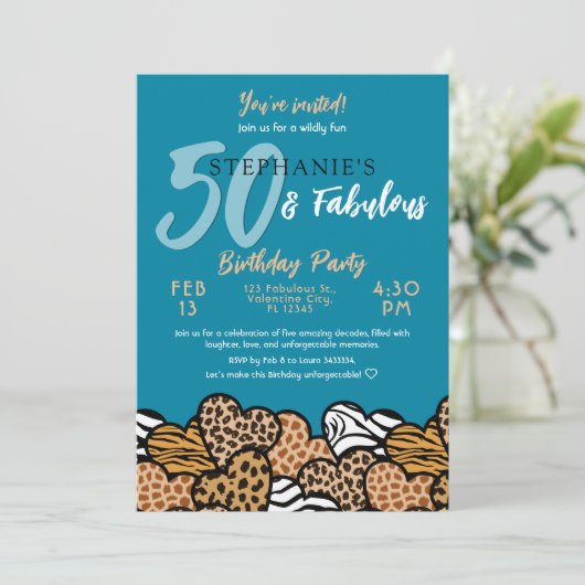 50と素晴らしいティール（緑がかった色）ワイルドハート5誕生日 招待状 (スタンド正面)