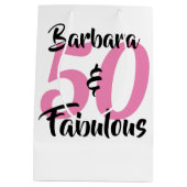 50と素晴らしいパーソナライズされた誕生日パーティー ミディアムペーパーバッグ (裏面)