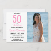 50と素晴らしいピンクの写真50誕生日 招待状 (正面)
