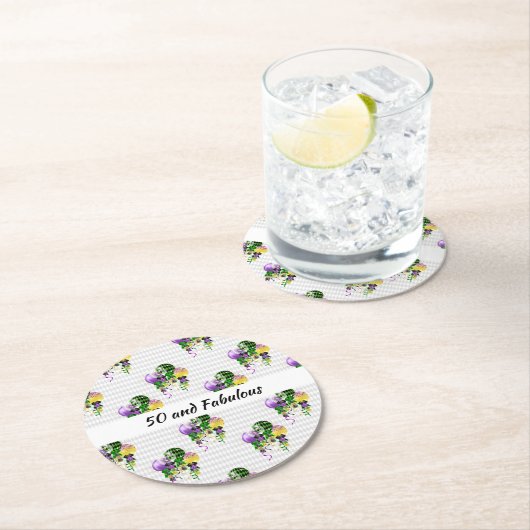 50と素晴らしいマルディグラスバルーン ラウンドペーパーコースター (インサイチュ)