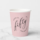 50と素晴らしいモダンほこりっぽいピンク50誕生日 紙コップ (裏面)