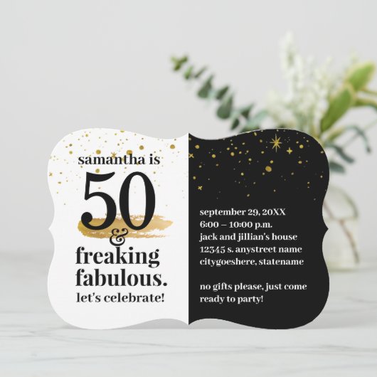 50と素晴らしいモダンバースデーはっきりしたおもしろいパーティー 招待状 (スタンド正面)