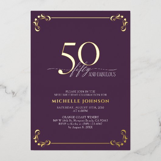 50と素晴らしい紫と金ゴールド書道誕生日 箔招待状 (正面)