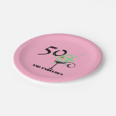 50と素晴らしい誕生日コスモマルティーニパーティー ペーパープレート (アングル)