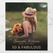 50と素晴らしい誕生日パーティーのモノグラムの名前ワイン ワインラベル (シングルラベル)