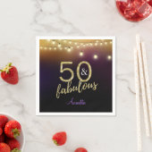 50と素晴らしい金ゴールドスターパープルバースデーパーティー スタンダードカクテルナプキン (インサイチュ)