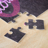 50と素晴らしい |ピンクと紫の宝石トーンパーティー ジグソーパズル (側面)