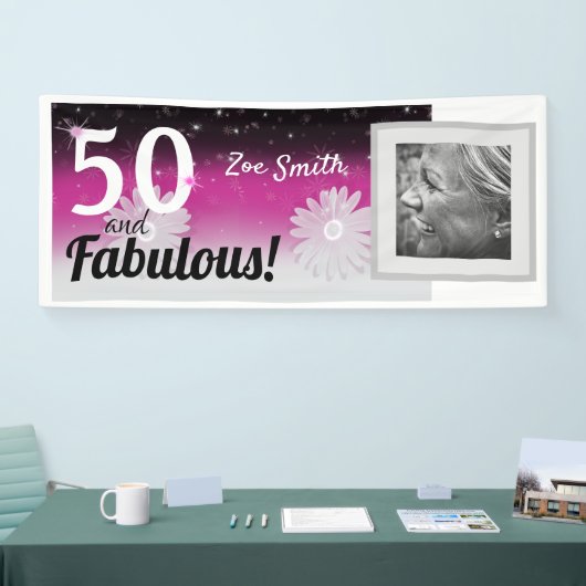 50と素晴らしい、ピンク、黒と白のデイジー 横断幕 (トレードショー)