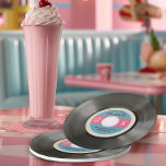 50のレコードスタイル ペーパープレート<br><div class="desc">50年代のロカビリーレコード紙プレートーおクール前ら！間違いなく50年代のパーティーのスタイルだ。この10年の髪、ファッション、ロックの音楽を思い出せ転がよ保、ハートの若い人と若い人のハートと心の中でスタイリッシュ。レコードのスタイルでこのピンの紙プレートデザインをチェックアウトする。この紙プレート記録が蜂の膝になるから四角くしないで。マッチする招待状やパーティー用品のために私たちのコレクションをチェックする時に日陰で作ってもらう！</div>