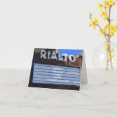 50の「オーバーザヒル」ハッピーバースデー劇場の看板 カード (黄色い花)