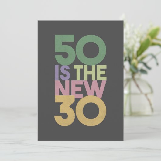 50は新しい30 - 50番目の誕生日ギフトエッセンシャルカ 招待状 (スタンド正面)