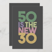 50は新しい30 - 50番目の誕生日ギフトエッセンシャルカ 招待状 (正面/裏面)