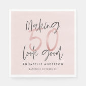 50を良いピンクのガーリーグリッター誕生日に見せる スタンダードランチョンナプキン (正面)