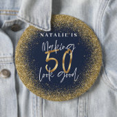 50を良い青い金ゴールド誕生日ボタンに見せる 缶バッジ (インサイチュ)