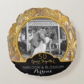 50パーソナライズされた周年記念写真結婚ゴールデン ラウンドクッション (正面)