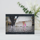 50代のスタイル結婚のカップルRSVP 出欠カード (スタンド正面)