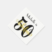 50及びすばらしく黒くおよび黄色のタイポグラフィの誕生日 スタンダードカクテルナプキン (角)