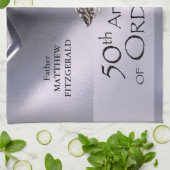 50名前をカスタムする調整記念日チャイス キッチンタオル (折り畳み)