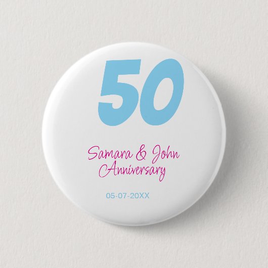 50周年おしゃれな青とピンクの名前と日付 缶バッジ (正面)