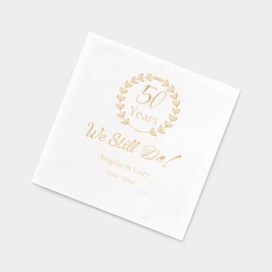 50周年を迎える「我々は今も結婚続ける 箔ナプキン (左)