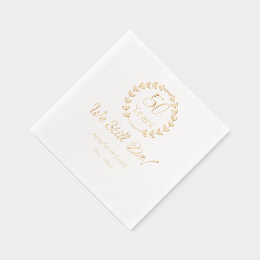 50周年を迎える「我々は今も結婚続ける 箔ナプキン (右)