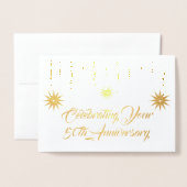 50周年モダンお祝いスターバスト 箔カード (封筒付き正面)
