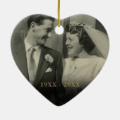 50周年結婚記念日 2枚の写真 ゴールドハート セラミックオーナメント (裏面)