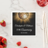 50周年結婚金ゴールドスパークルディスコボール スタンダードカクテルナプキン (インサイチュ)