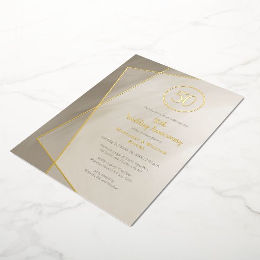 50周年記念のアンティークグレーとゴールド 箔招待状 (回転した状態)