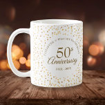 50周年記念ゴールデンハート コーヒーマグカップ<br><div class="desc">50周年記念ゴールデンコレクションとコーディネートするハート。繊細な黄金のハート。シックな金ゴールドレタリングで特別な50年のゴールデンアニバーサリー情報でパーソナライズ。Thisisnomeによる設計©</div>
