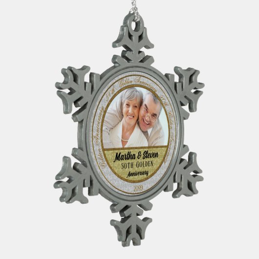 50周年記念ダマスク写真 スノーフレークピューターオーナメント (左)