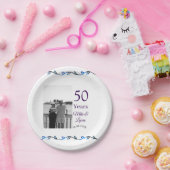 50周年記念ハッピーカップル名を追加する日付weddin ペーパープレート (パーティー)