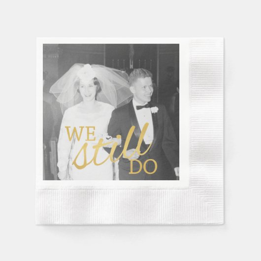 50周年記念写真結婚ゴールデンパーソナライズされた 縁ありカクテルナプキン (正面)