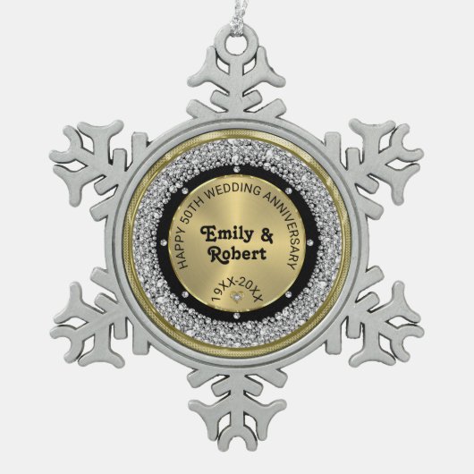 50周年記念結婚ホワイトダイヤモンドと金ゴールド スノーフレークピューターオーナメント (正面)