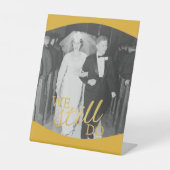 50周年記念結婚写真 – まだ残っている 台座サイン (正面)